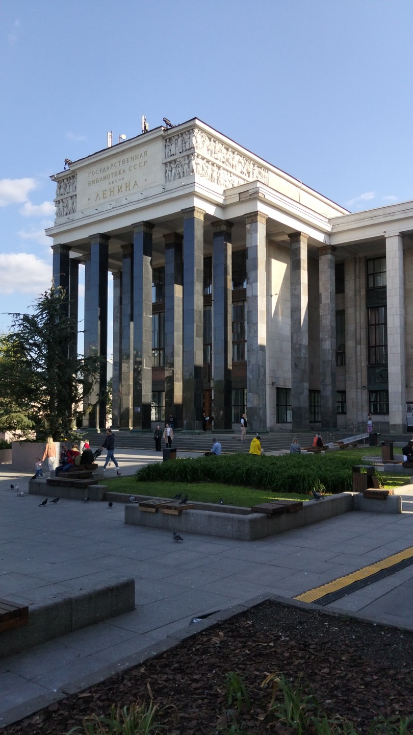 Спасибо за познавателтную прогулку по столице! Очень понравилась экскурсовод Саша! Будем планировать и другие экскурсии с ней!)