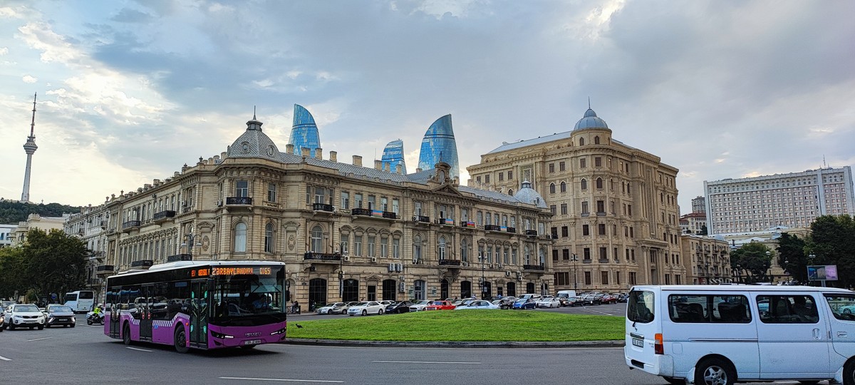 Главное изображение экскурсии - По центру Баку и вдоль трассы Формулы-1