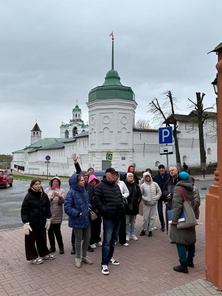 Большое спасибо Ларисе от нашей большой группы за столь чудесную экскурсию. Все остались очень довольны экскурсией