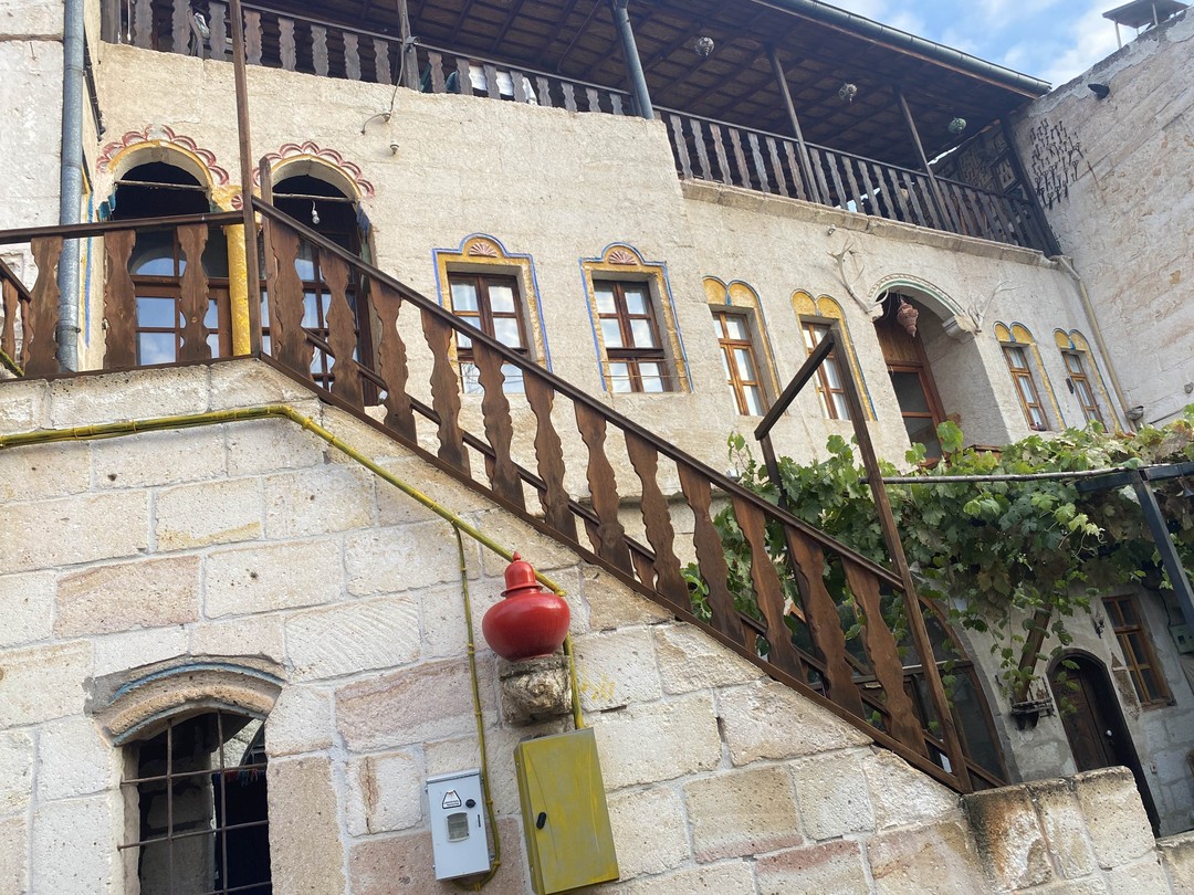 Отличная экскурсия. Очень хороший экскурсовод Фархат. Все рассказал, показал, подсказал. Отвечал на все поставленные вопросы. С