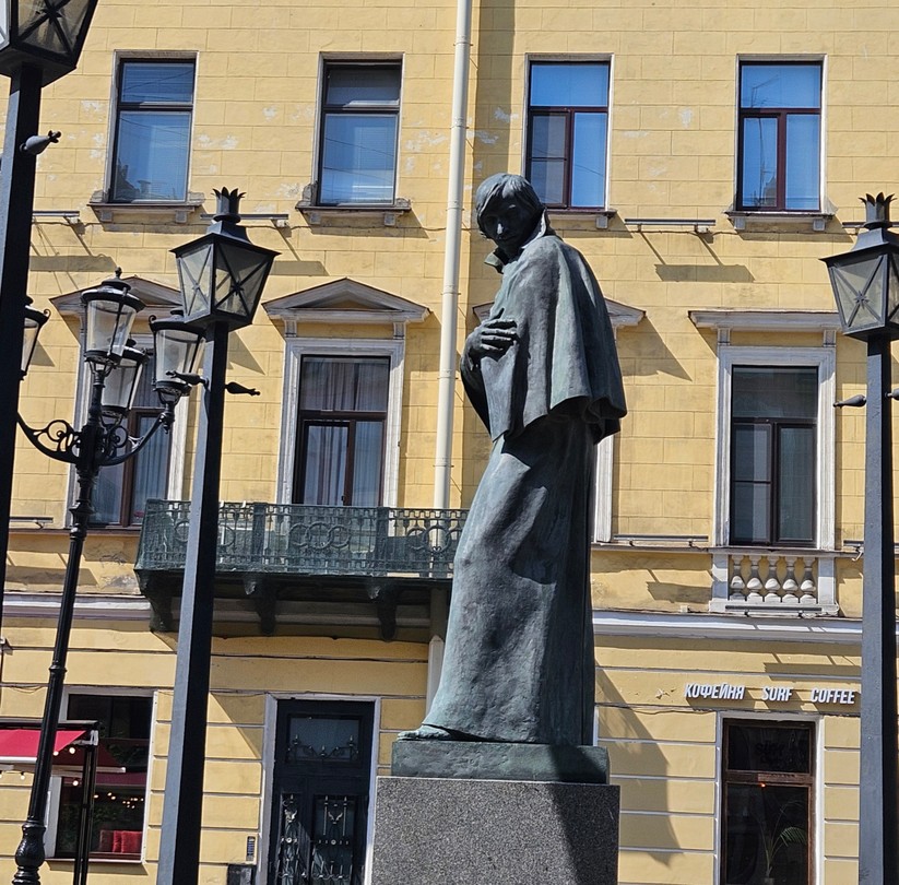 По Петербургу Даниила Хармса (Александра)