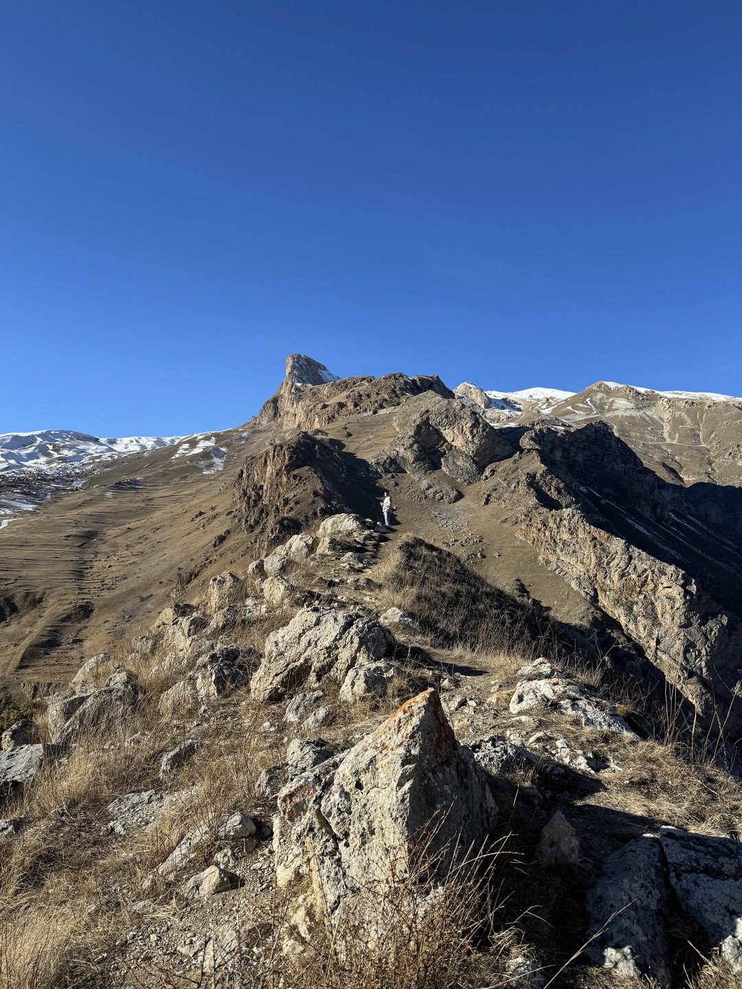 Розовое озеро, Бешбармаг, горы Хызы и село в облаках Хыналыг: групповая экскурсия (Ольга)