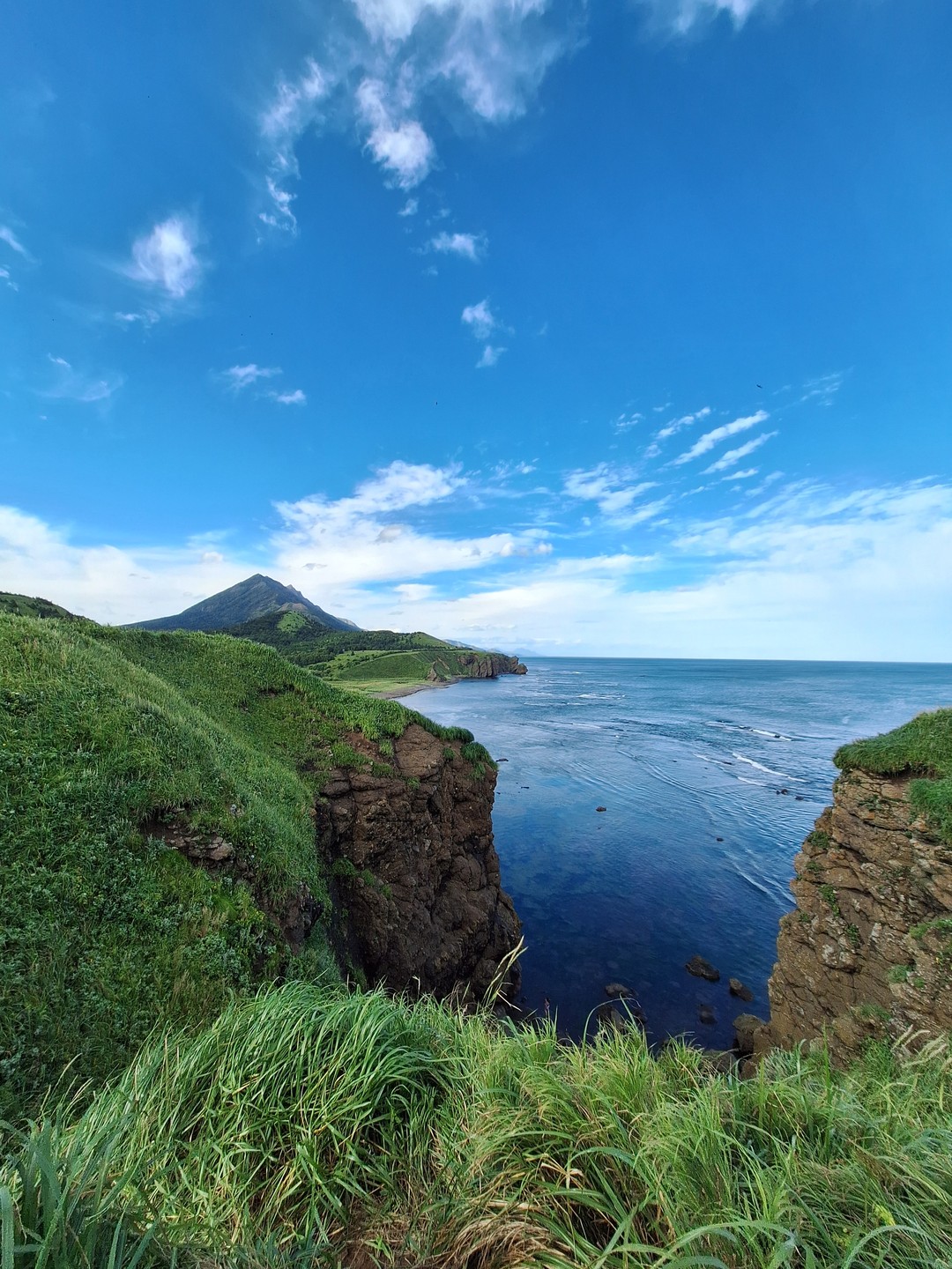 Очень крутая экскурсия! Спасибо гиду Алексею. Отличный сбалансированный маршрут. Красивые локации. Во время переездов между локациями