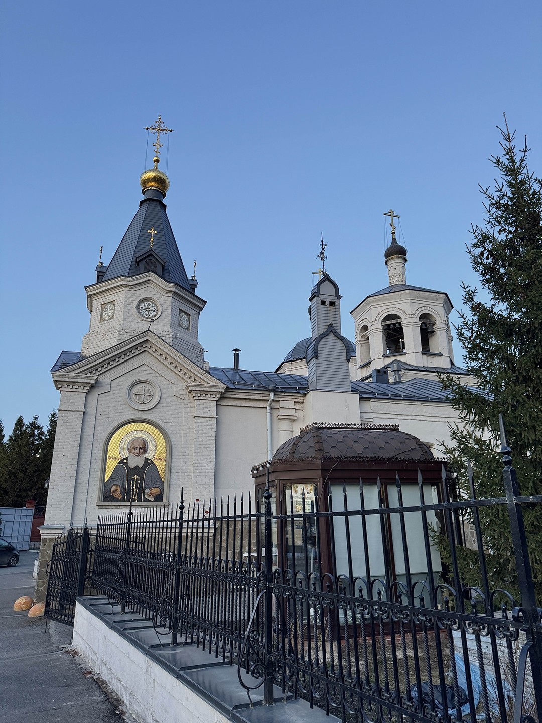 Большое спасибо Руслану за экскурсию! Показал самые красивые точки Казани в огнях. Экскурсовод с чувством юмора)