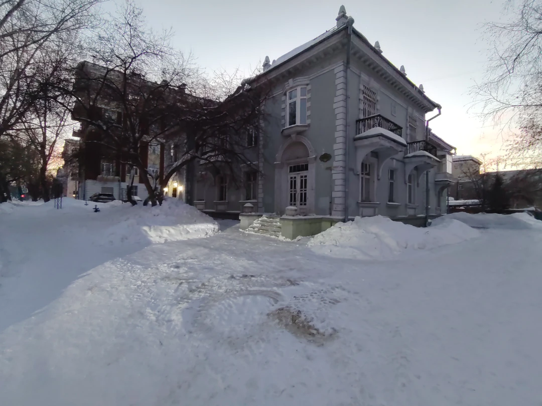 Замечательная экскурсия с отличным гидом-узнали такие моменты, о которых не написано в путеводителях. Динамичная экскурсия истории