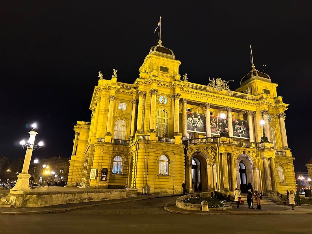 Очень интересная и познавательная экскурсия. Особенно интересен кофейный обзор, с посещением фирменного магазина Franck и кофейни