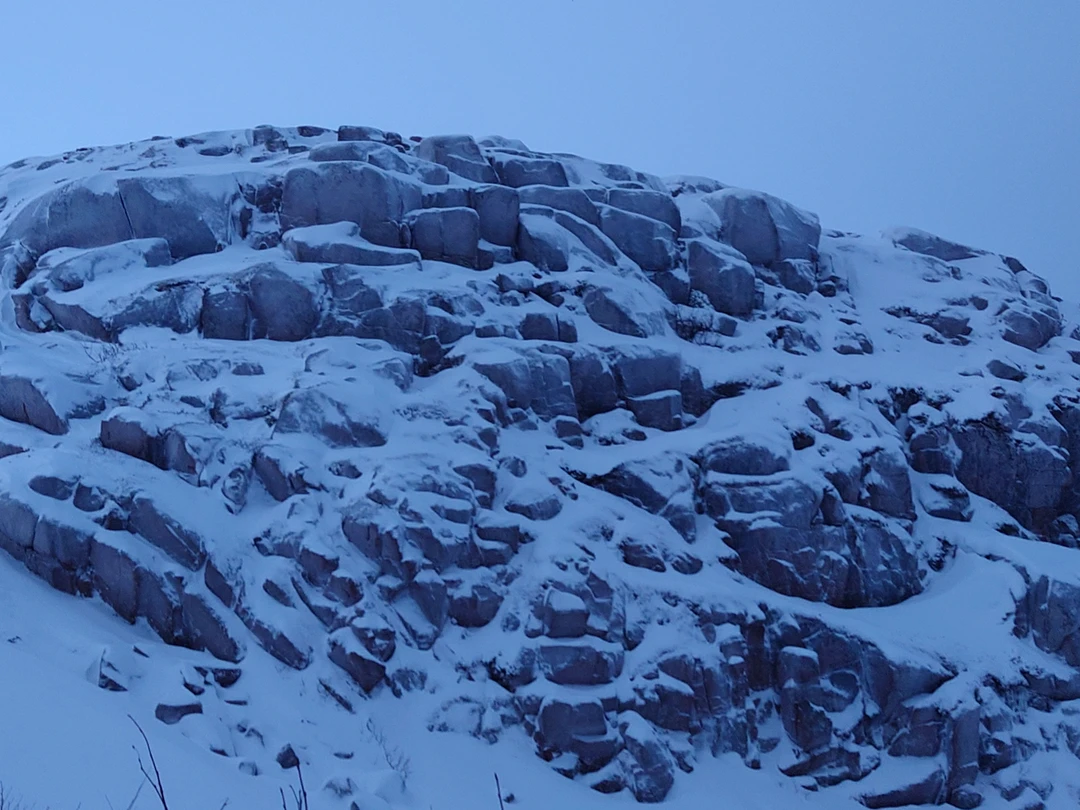 Мы - семья из Москвы: папа, мама и двое взрослых сыновей. Очень любим путешествовать, объездили многие