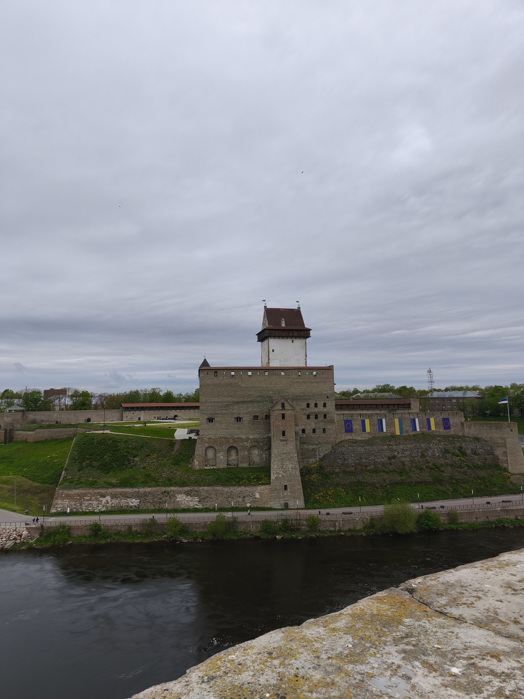 Экскурсия из Петербурга в Ивангород: крепость, нарвская рыба и маяк (Виталий)