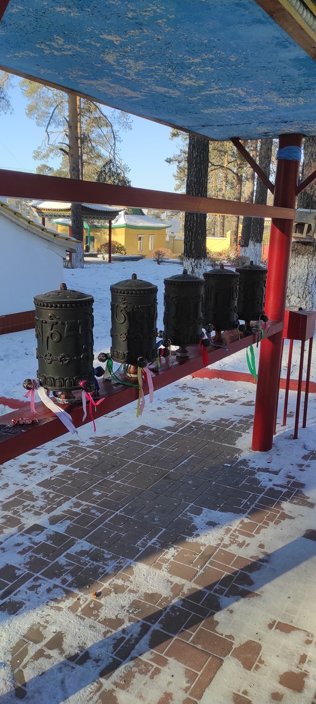 Большое спасибо Андрею. Были в Чите с коллегой одни сутки (проездом), но теперь запомним надолго))