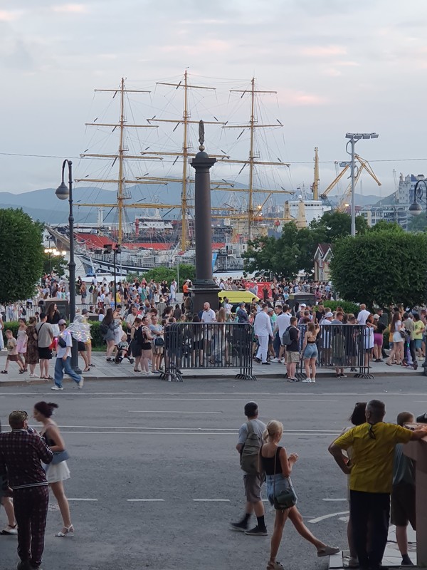 Море, маяки, мосты: знакомство с Владивостоком