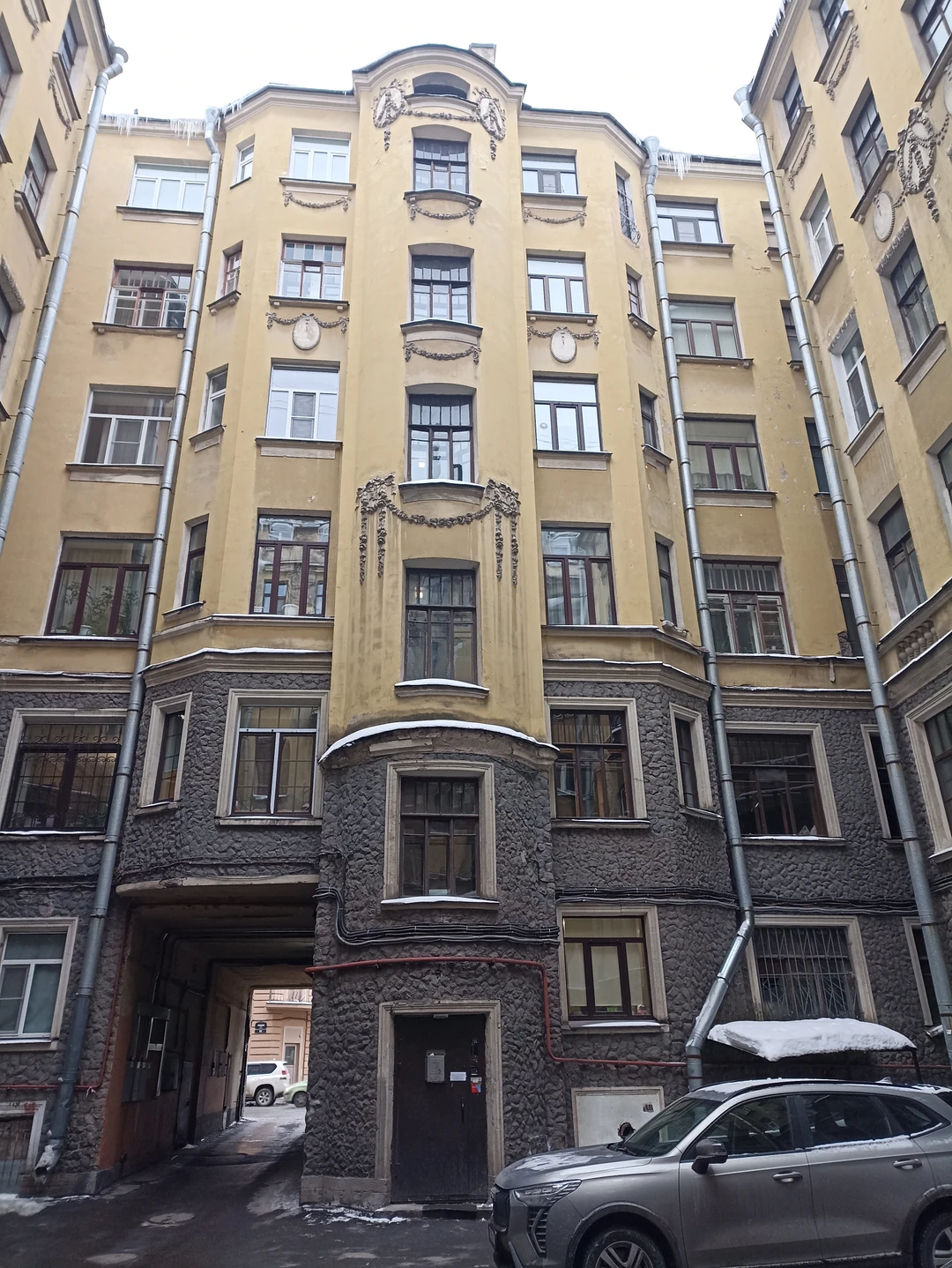 Хоррор-путешествие по самому загадочному району Питера (Елена)