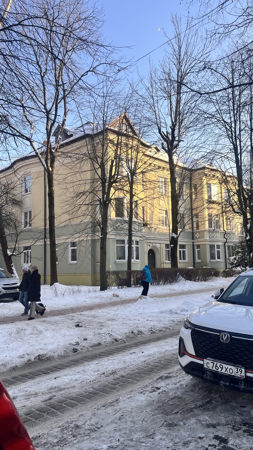 Путешествовали вчетвером с коллегами. К выбору гидов отнеслись с вниманием и особой ответственностью. Для ознакомления с