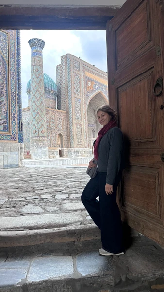 Однозначно рекомендую. Парвиз провел экскурсию содержательно, интернсно, с любовью к городу, к истории в целом. Его