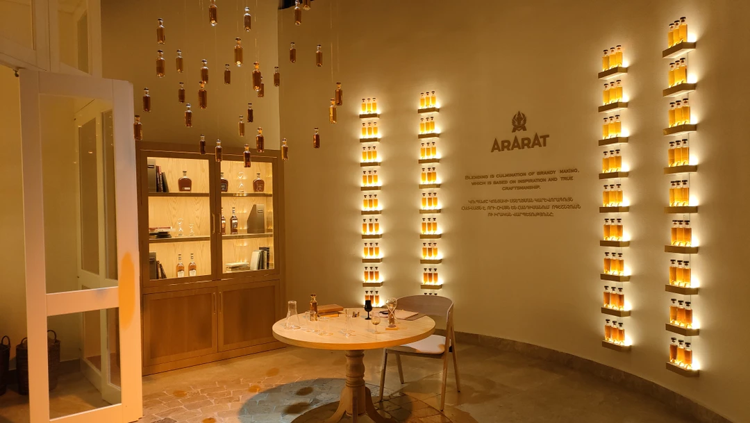 Шопинг с коньяком: звезды Арарата (Мария)