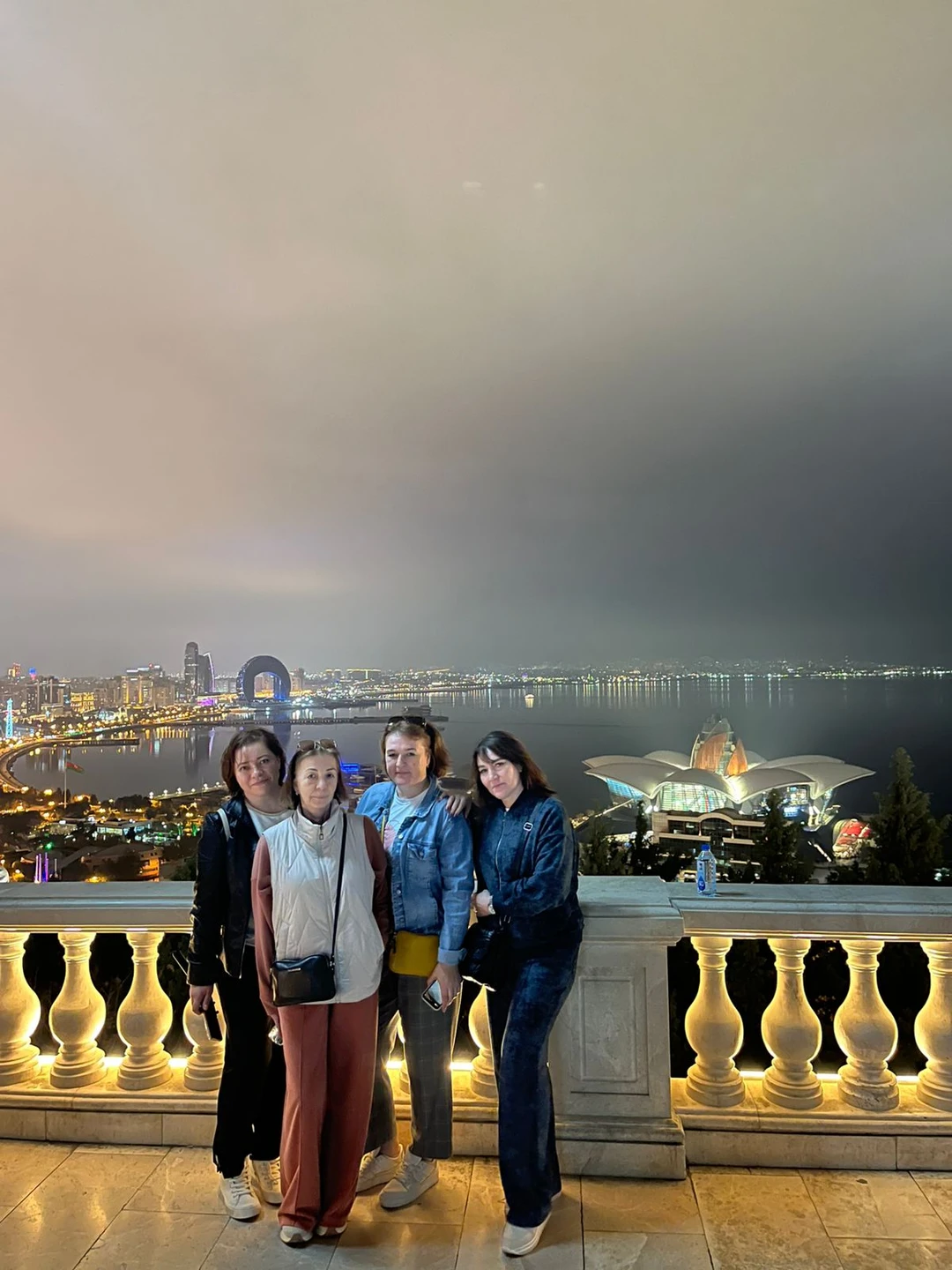 После посещения города Баку хотим оставить отзыв о экскурсии, которую провел для нас харизматичный гид Рауль