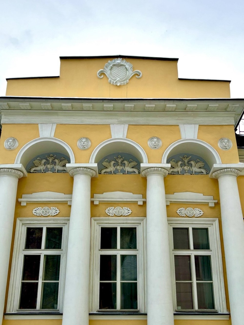 Ампир во время чумы: Пречистенка и переулки (7/15)