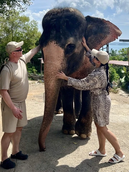 Гид Никита был великолепен, даже просто тембр его голоса и манера речи сильно украсили поездку. В