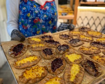 Экскурсия по Петрозаводску, выставка «Вселенная Калевала» и мастер-класс по приготовлению калиток