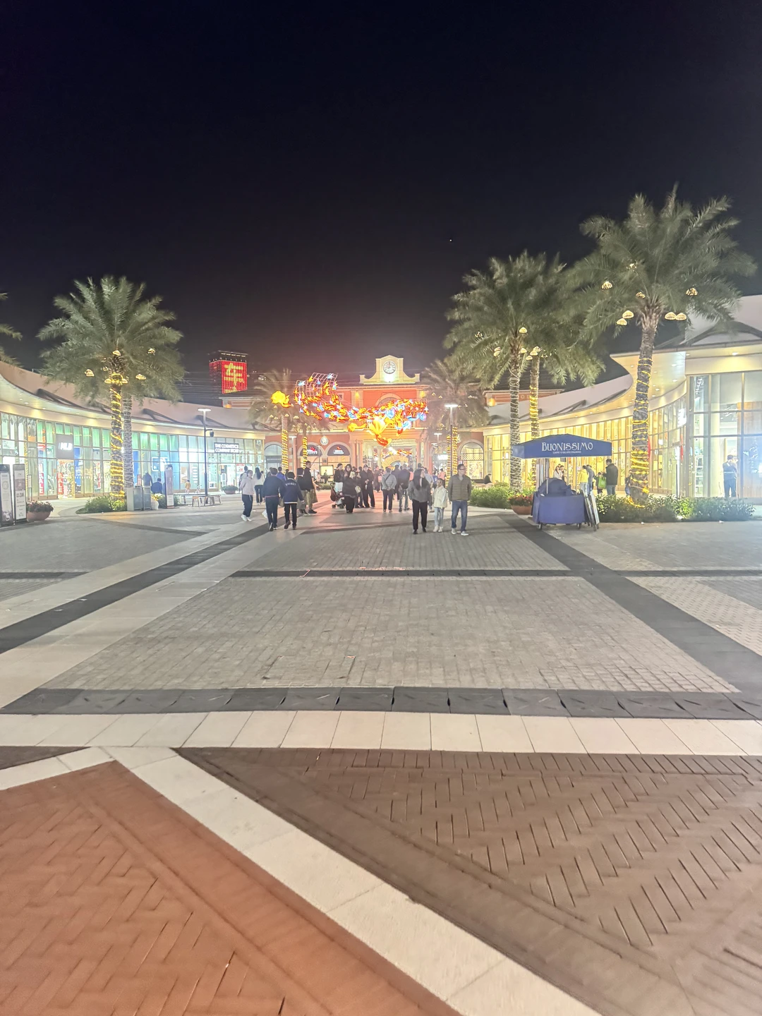 Очень понравилась экскурсия! Лёгкая, интересная и без спешки. За один день увидели все основные места Гуанчжоу