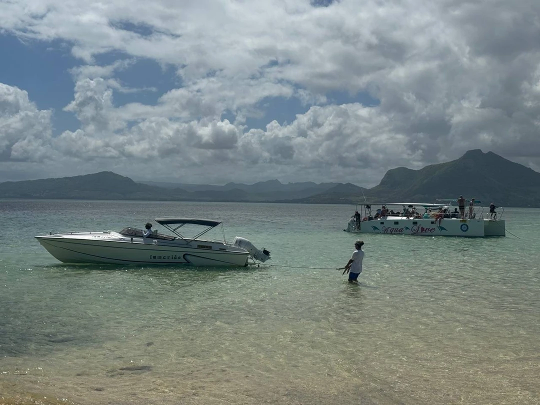 Хотим сказать огромное спасибо организаторам за экскурсию!!! Когда бронировали ее, то конечно сомневались, поскольку не было