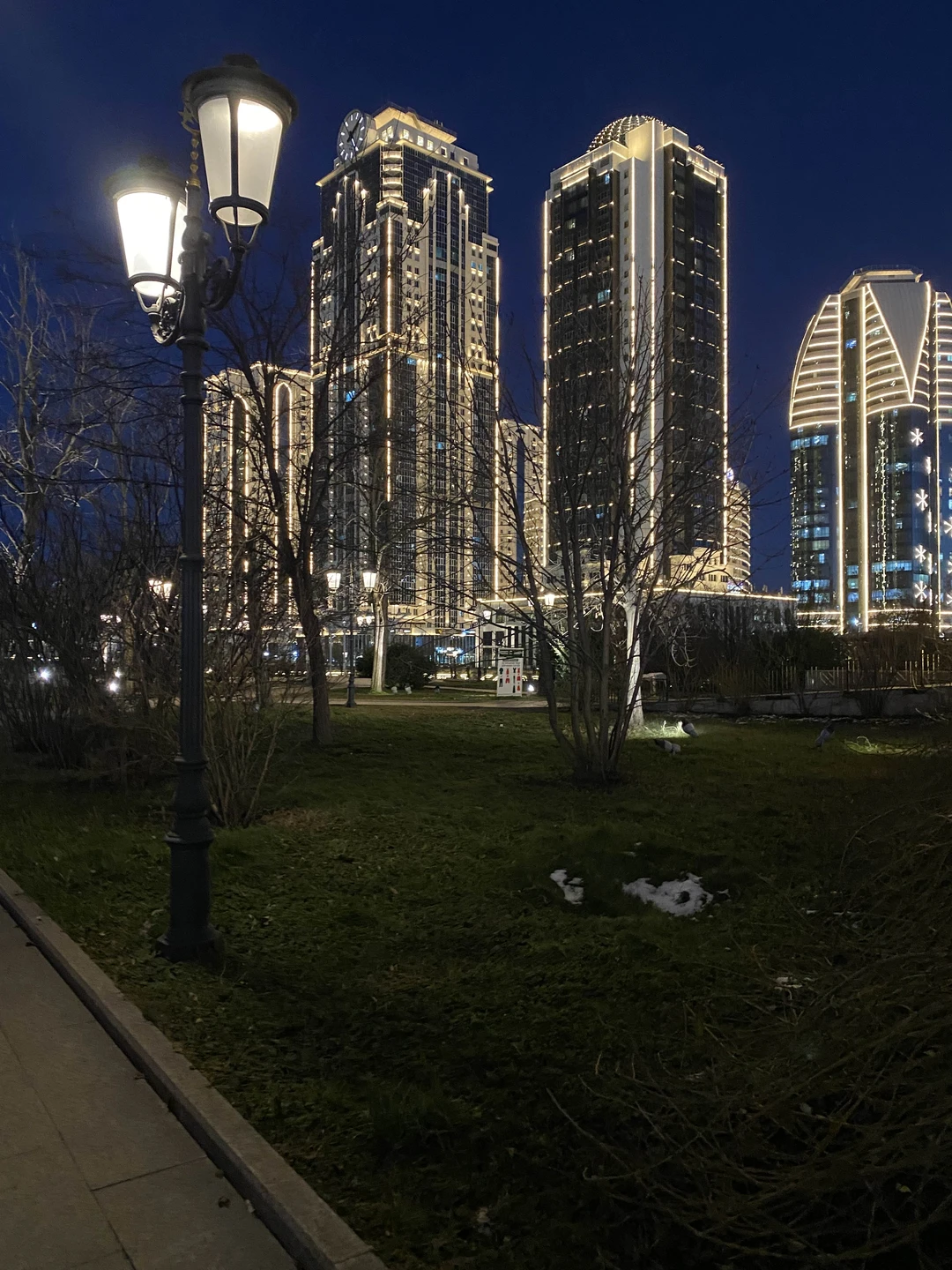 Сложно сказать что поразило больше: приветливый гид Ибрагим или роскошный город Грозный!