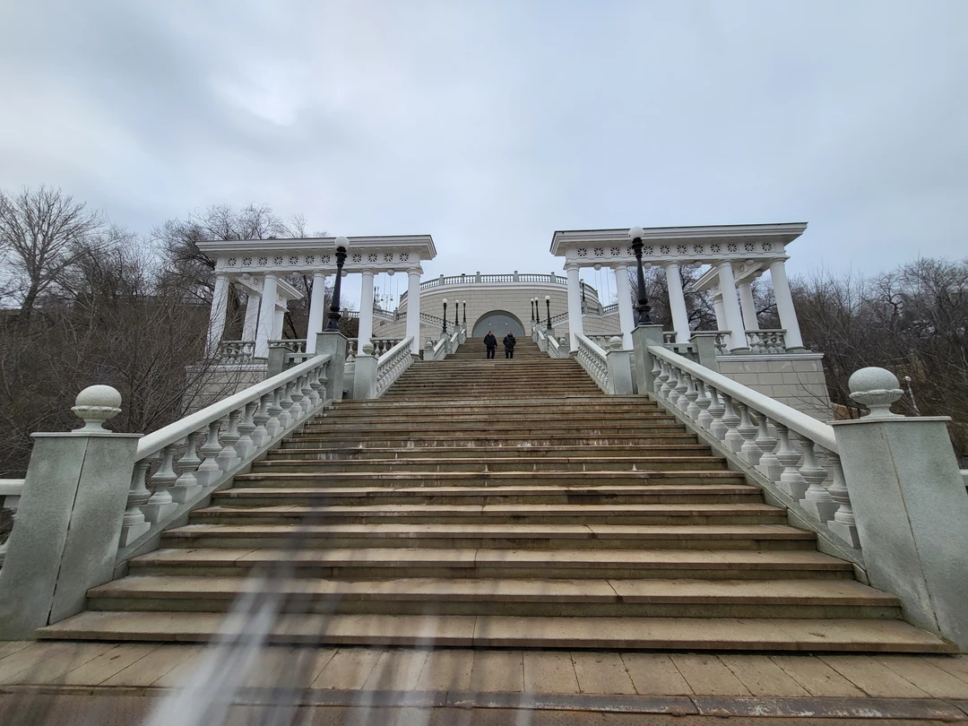 Огромная благодарность Людмиле! Я из Санкт-Петербурга, в первый раз в Оренбурге. Людмила смогла показать основные исторические