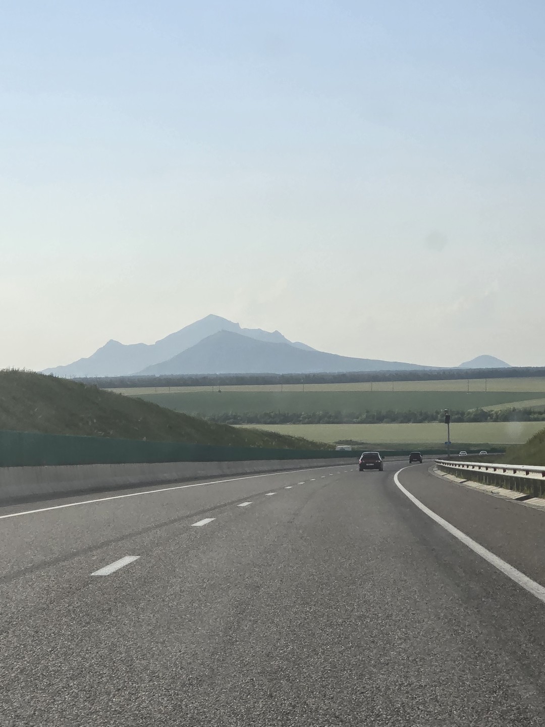 Экскурсия очень понравилась, несмотря на долгие переезды под интересные рассказы Ольги о местной жизни и традициях