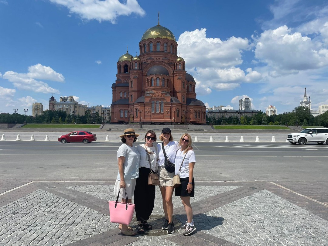 Экскурсию на остров Людникова для нас проводил Семен. Все понравилось. Любители истории особенно оценят внимание к