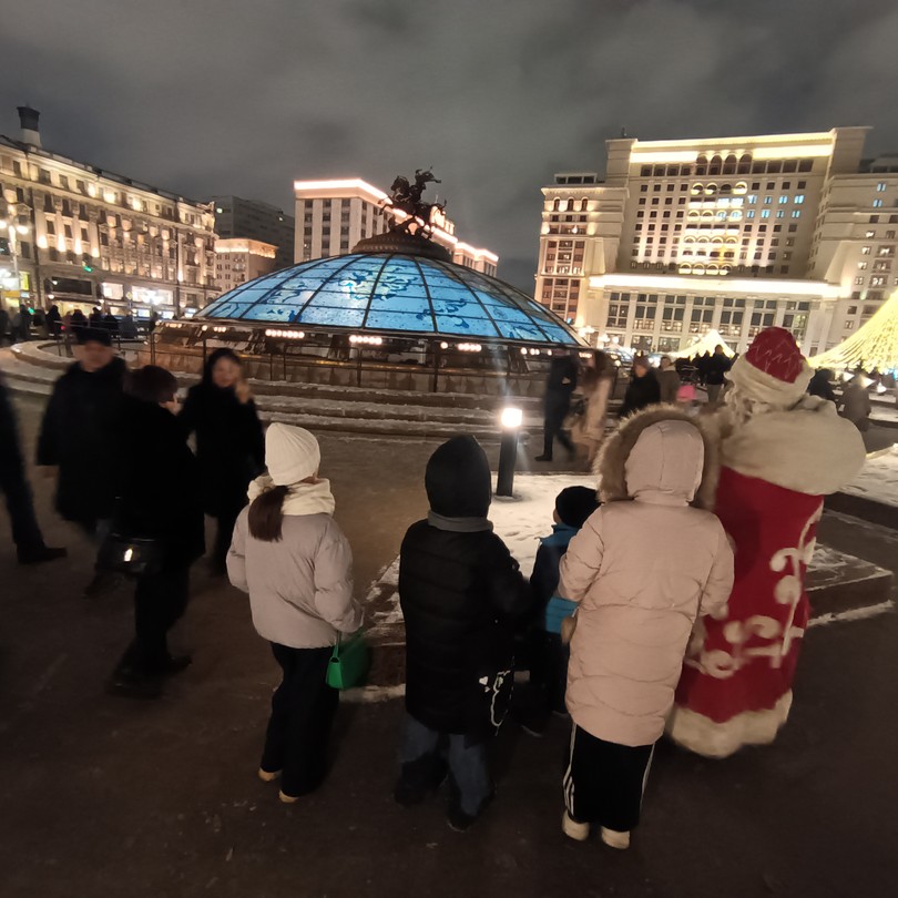 С Дедом Морозом - по новогодней Москве: для детей 6-10 лет и их родителей (Вероника)