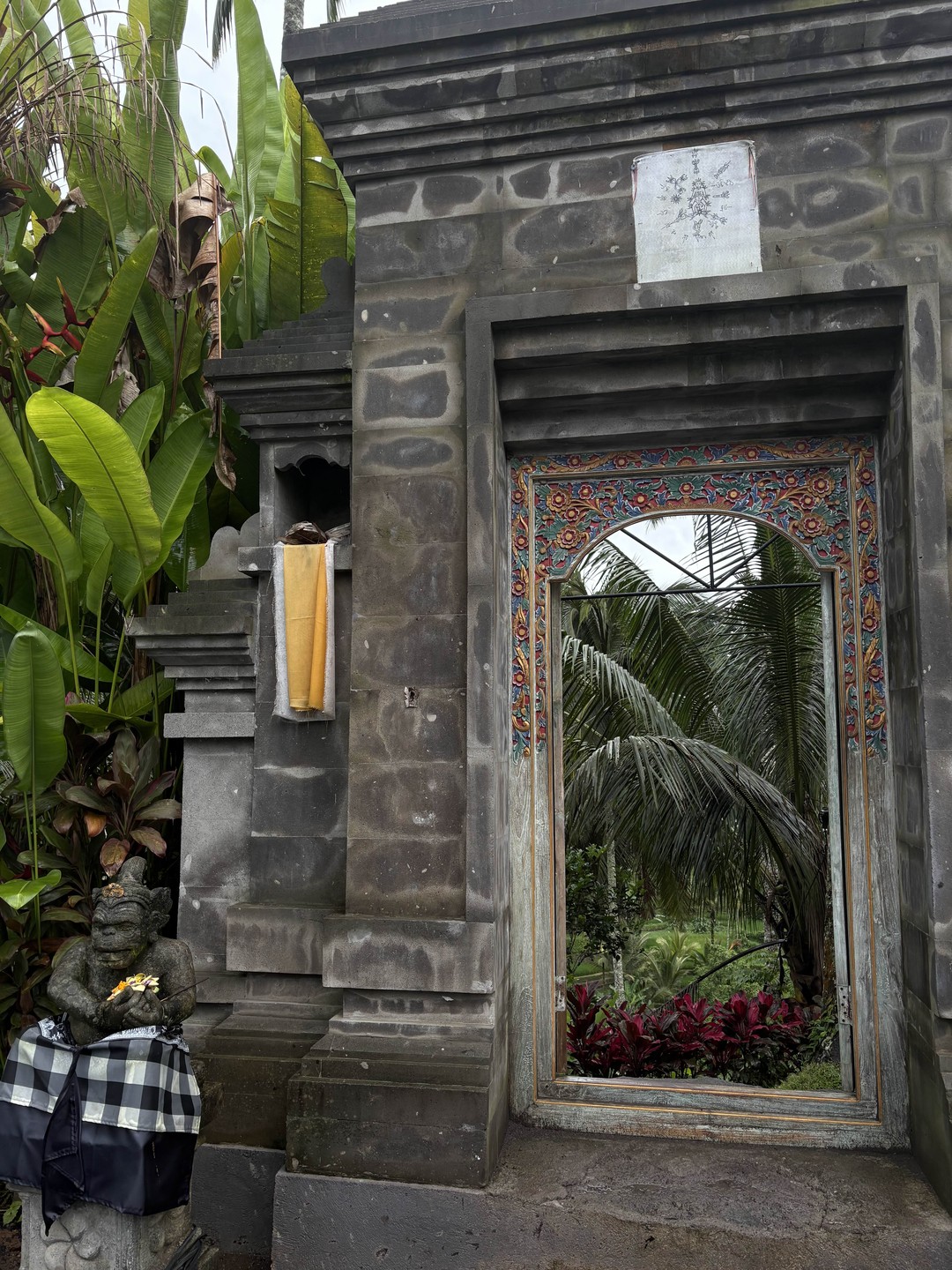 Это была великолепная экскурсия! Наш гид Sila, отлично владеет русским, внимательный и чуткий человек! Мы посетили