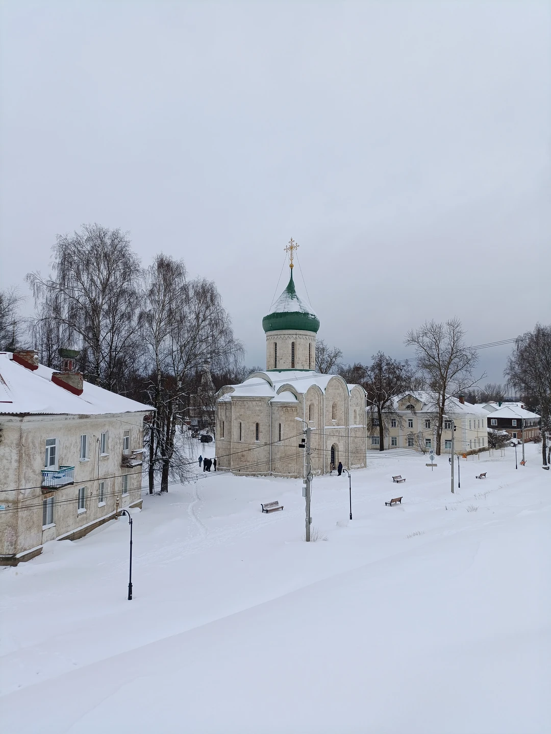 Экскурсия очень понравилась. Елена интересно подает материал. Моя десятилетняя дочь осталась в восторге от стен собора