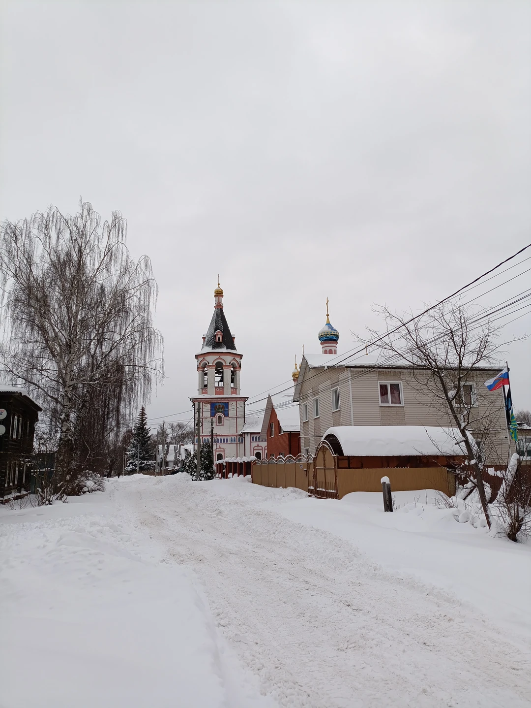 Экскурсия очень понравилась. Елена интересно подает материал. Моя десятилетняя дочь осталась в восторге от стен собора