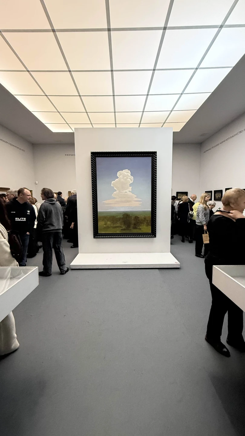 Посетила вместе с Верой экскурсию по выставке Куинджи. Было очень интересно. Вера прекрасно знает творчество Куинджи