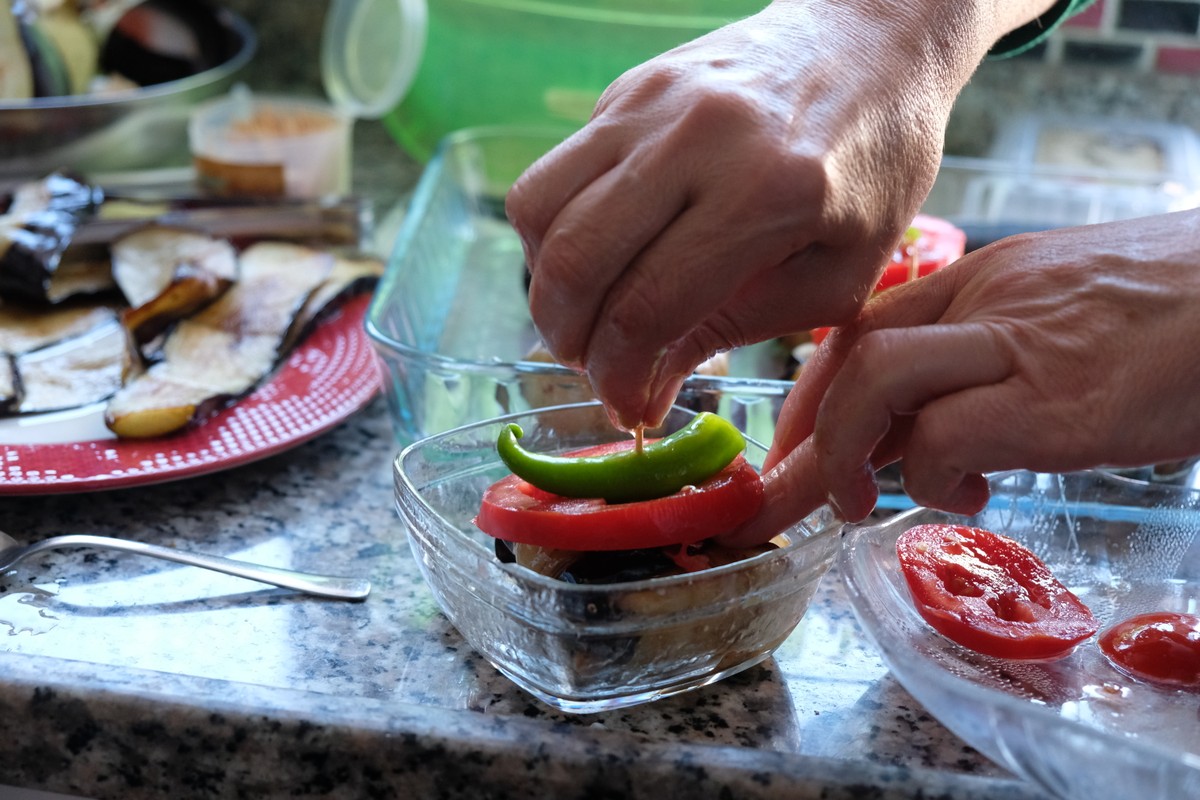 Главное изображение экскурсии - Готовим с турецкой мамой: кулинарный мастер-класс в Стамбуле