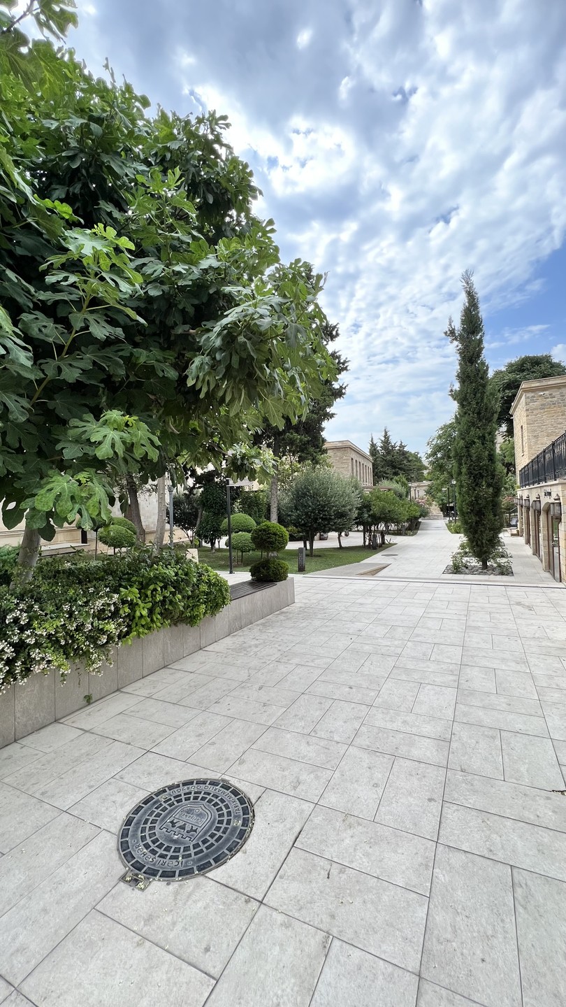 С ветерком по Баку и вокруг (Эльвира)