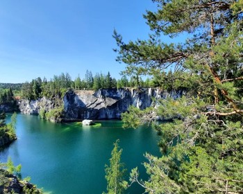 Горный парк «Рускеала», водопады Ахинкоски, гора Паасонвуори