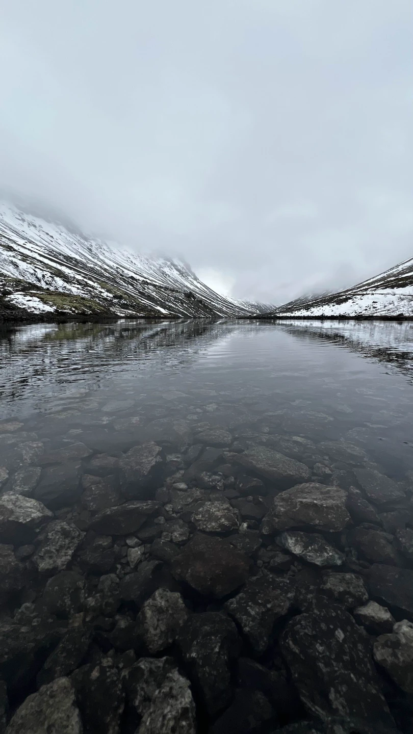 Выбрала эту экскурсию, поскольку маршрут не включал саамов, а больше именно джиппинг и горы. Гид был