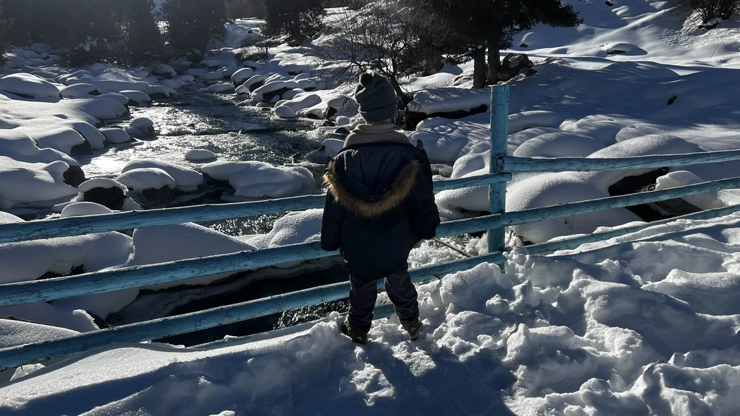 Это была невероятная поездка, виды просто космос, несмотря на то, что зимой активности в долине не