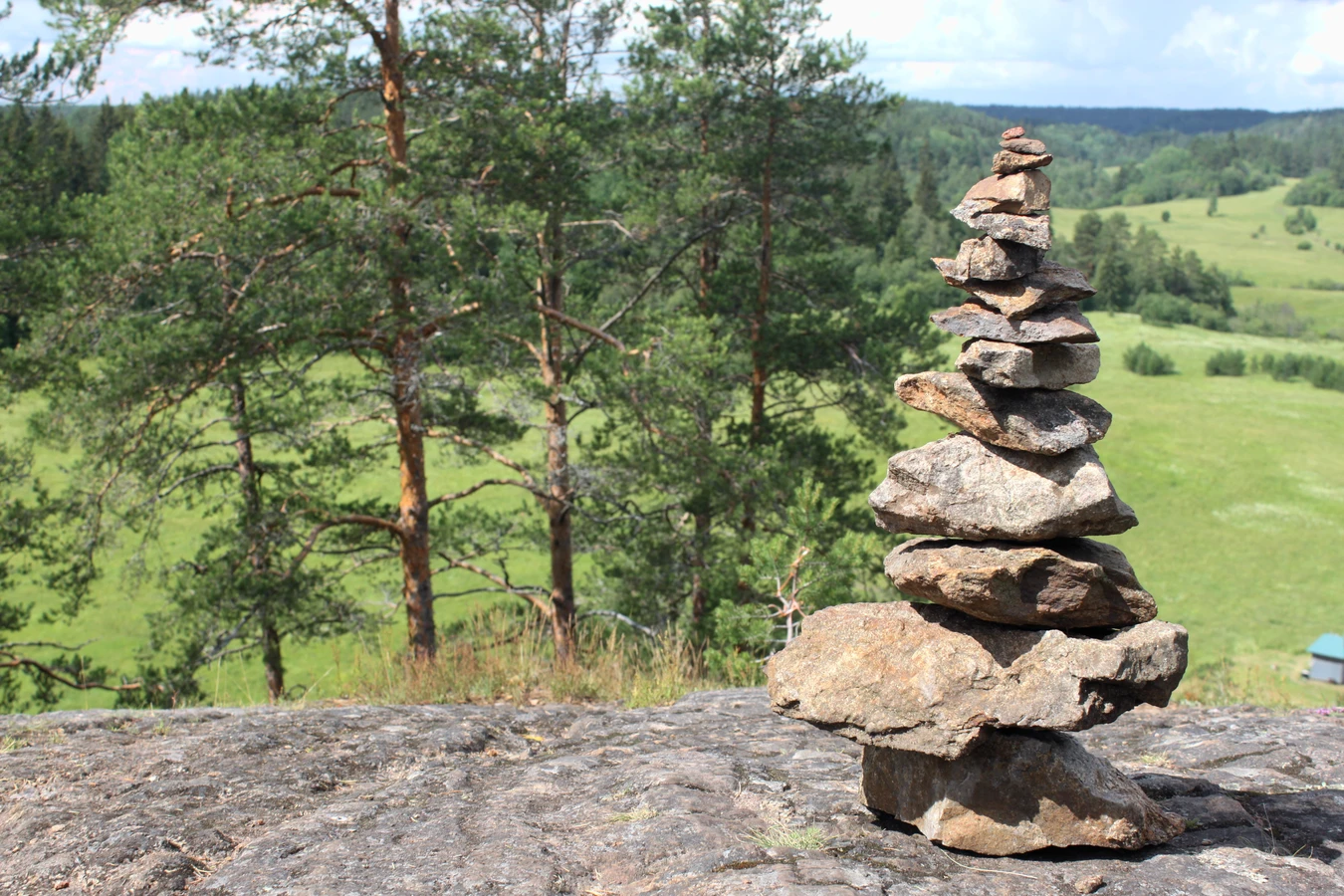 Из Петербурга — на хайкинг по острову Койонсаари