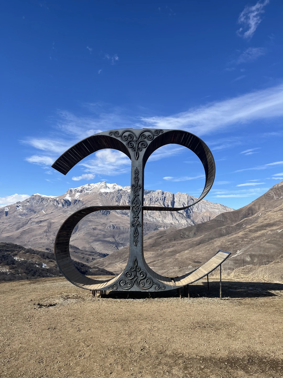 Очень доволен экскурсией с Тимуром. Тимур хорошо объясняет исторические факты и рассказывает интересные истории. Маршрут продуман