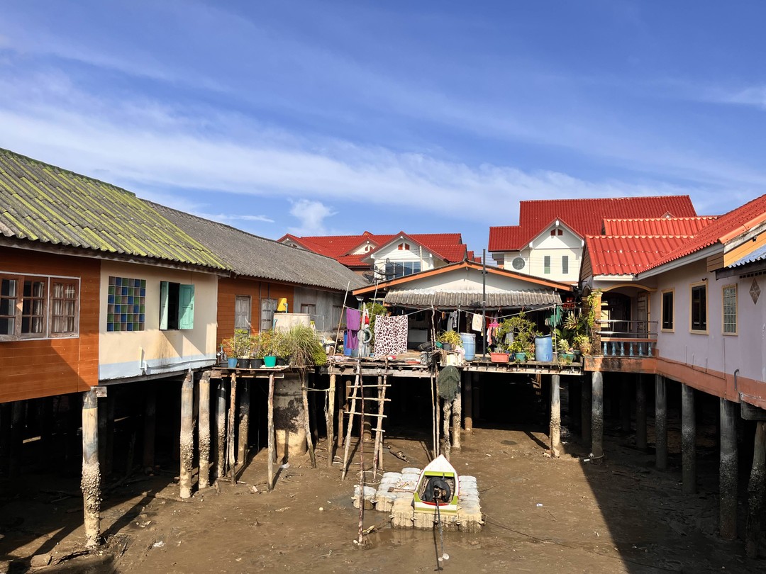 Заказали экскурсию у Елены и Ростислава и не пожалели. Познавательно, насыщенно, интересно. Ростислав прекрасный рассказчик. Видно,