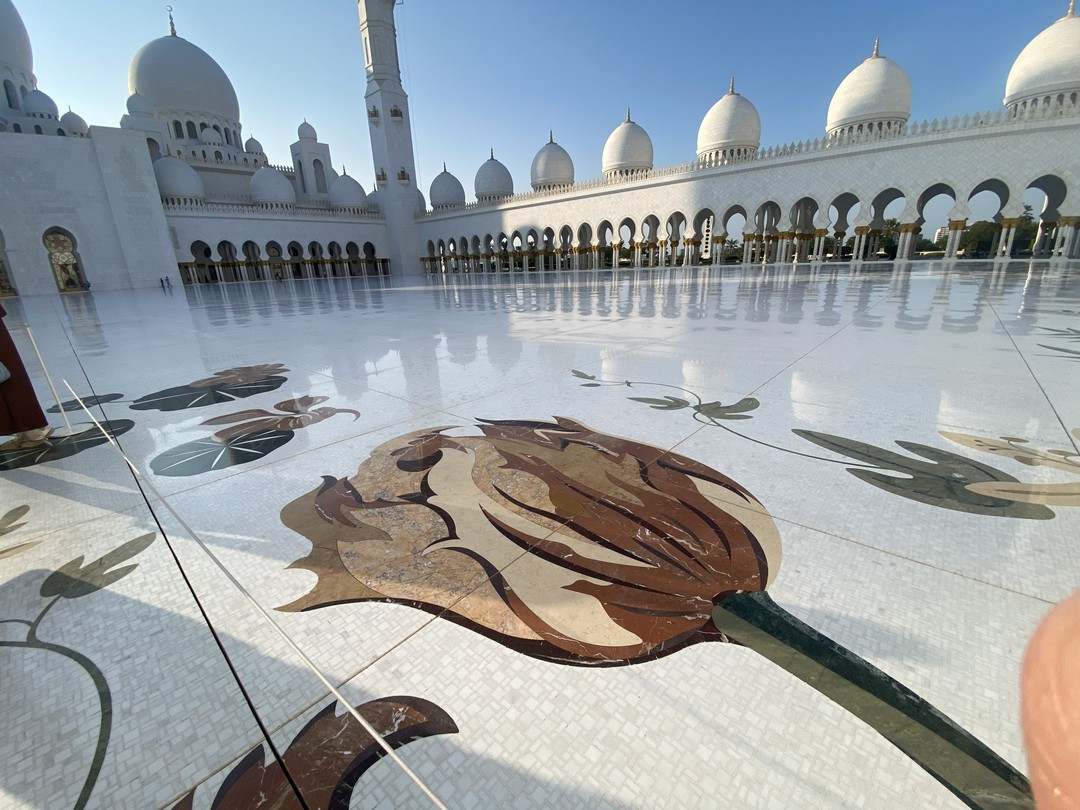 Жаль, что раньше, посещая другие страны самостоятельно, не было со мной такого ценного помощника, как аудиогид