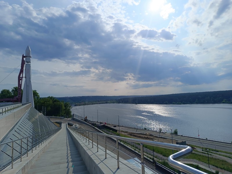 По городу Циолковского - на автомобиле