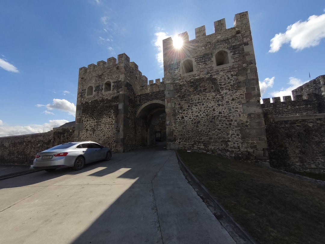 Гид Тимур красавчик, рассказал и показал всё отлично