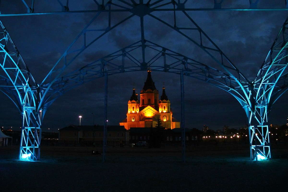 Фото По Нижнему Новгороду на лимузине!