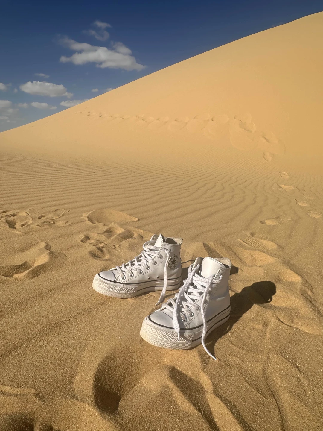 Очень понравилась экскурсия с элементами экстрима в виде катания на сент борде по барханам и экстремального