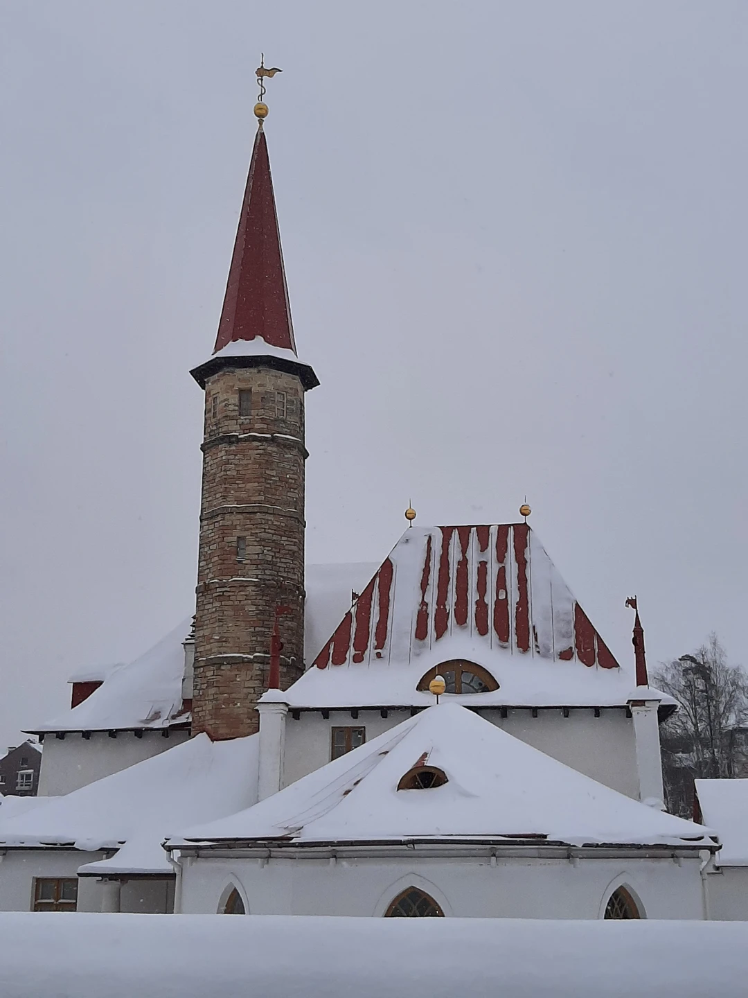 Были в Гатчине в самом конце длинных новогодних каникул. В городе царила «новогодняя кутерьма»! Путешествие получилось