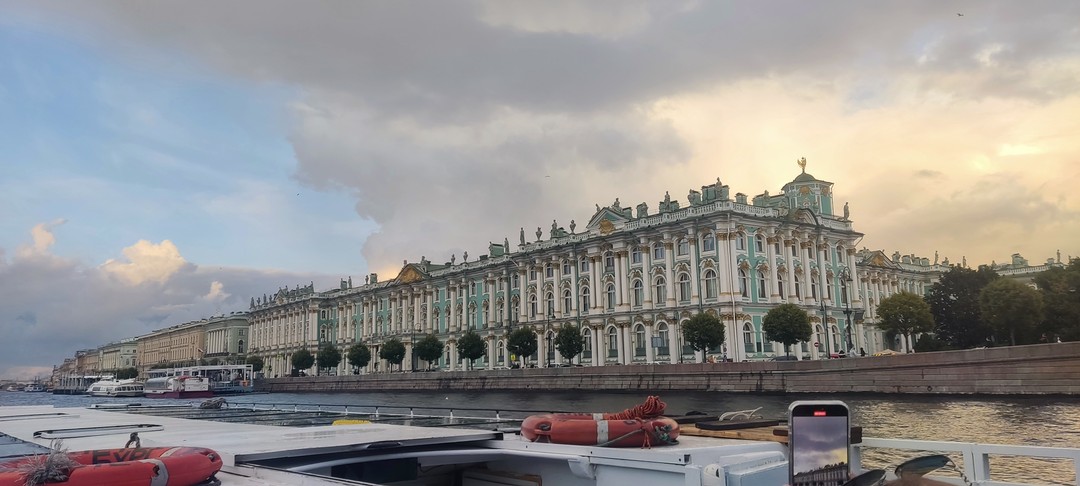 Прогулка на теплоходе «Каналы Северной столицы» (Наталия)