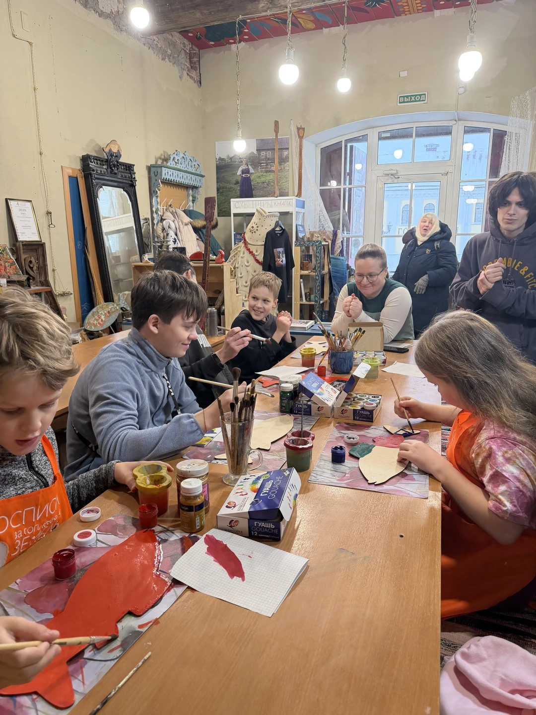 Алексей увлеченный человек, явно на своем месте работает! С ним интересно гулять по городу и слушать