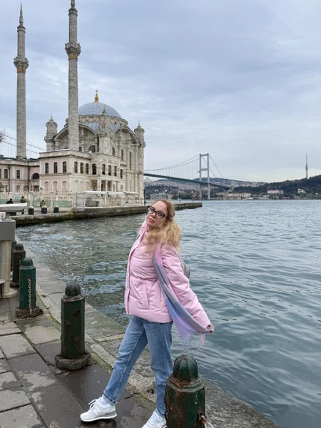 Вернулись из Стамбула 2 дня назад. Хочу выразить огромную благодарность Айдыну за потрясающую экскурсию! Для нас